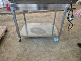 CARRELLO INOX 4 RUOTE USATO 