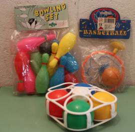 Lotto 3 blister giochi bambini sport e sportivi bocce birilli canestro anni 80/90