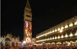 VIDEOMAPPING 3D IMMAGINI E ANIMAZIONE SU EDIFICI - PER EVENTI AZIENDALI - EVENTI PRIVATI 