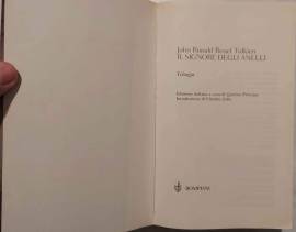 J.R. Reuel Tolkien:Il Signore degli anelli.Trilogia con mappa ripiegata Ed.Bompiani, febbraio 2002