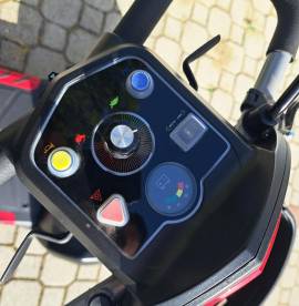 Scooter elettrico per anziani e disabili