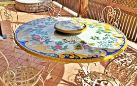 TAVOLI IN PIETRA LAVICA DECORATI A MANO IN CAMPANIA E IN TUTTA ITALIA