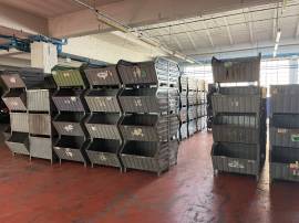 LOTTO 17 - Circa n. 265 cassoni in ferro a bocca di lupo LOTTO 17 - Circa n. 265 cassoni in ferro a bocca di lupo