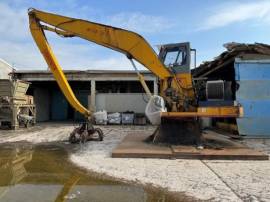 LOTTO 2 - GRU A BASE FISSA MOD. GF28/15PC DITTA OLEOBI