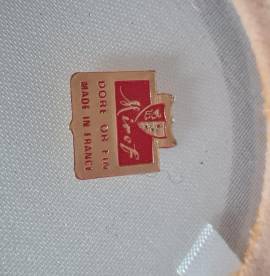 Raro Portacipria vintage MIREF Paris da collezione in metallo dorato con bussola sul coperchio.