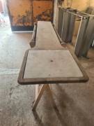 TAVOLO IN LEGNO X TAGLIO PORCHETTA USATO TAVOLO IN LEGNO X TAGLIO PORCHETTA USATO