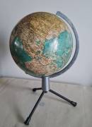 Globo Fisico e Politico  Laboratorio Italiano Mappamondi Torino vintage anni 50’. con spicchi serigr