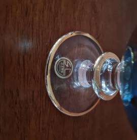 Set   trittico   bicchieri in cristallo e decori   oro di cui uno con   bollino  SC Line Made Italy.