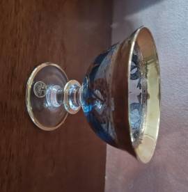 Set   trittico   bicchieri in cristallo e decori   oro di cui uno con   bollino  SC Line Made Italy.