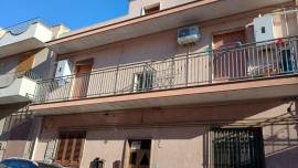 APPARTAMENTO TRIVANI SUBITO DISPONIBILE APPARTAMENTO TRIVANI SUBITO DISPONIBILE