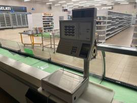 LOTTO 7 - Macchinari, arredi e attrezzature reparto LOTTO 7 - Macchinari, arredi e attrezzature reparto