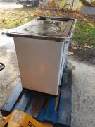 STUFA A LEGNA E RADIATORE ELETTRICO USATI 