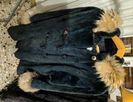 pellicce vuisone bianco,nero,marrone e puzzola pellicce vuisone bianco,nero,marrone e puzzola