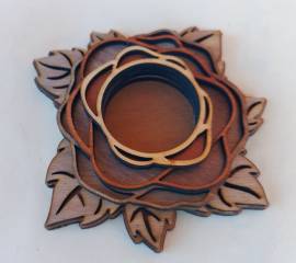 Elegante porta candele realizzato artigianalmente in pregiato legno