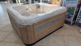 Vasca idromassaggio modello "Relax"