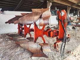 ARATRO TRIVOMERE BALZANI 13 Q.li ARATRO TRIVOMERE BALZANI 13 Q.li