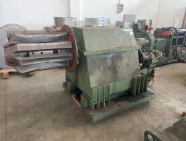 Lotto 4 costituito da nastri, lamiere, flange e macchinari