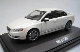 VOLVO S80 (2007)