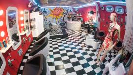 BAR / MINIMARKET / PROFUMERIE / CALZATURE/ PARRUCCHERIE