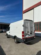 Autocarro Iveco Daily 29L10