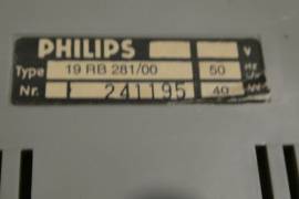 Radio VINTAGE Philips 19RB281/00 a VALVOLE non si accende Radio VINTAGE Philips 19RB281/00 a VALVOLE non si accende