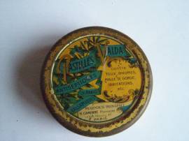 Contenitori vintage (vuoti e non di prodotti vari)