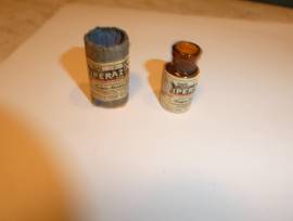 Contenitori vintage (vuoti e non di prodotti vari) Contenitori vintage (vuoti e non di prodotti vari)