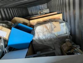 LOTTO 35 - CONTAINER LUNGO (incluso contenuto)