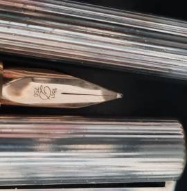 Penna stilografica S.T. DUPONT  pennino oro 18 ct 750 numero seriale 44IDP37, 