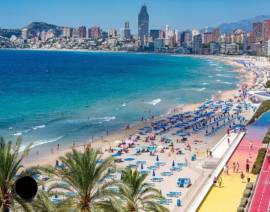    BENIDORM, COSTA BLANCA.  BAR IN VENDITA DA  29.000  !!!