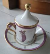 Gio Ponti coppia di tazzine con coperchio e piattino, edizione della serie per Richard Ginori " Gio Ponti coppia di tazzine con coperchio e piattino, edizione della serie per Richard Ginori "