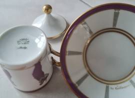 Gio Ponti coppia di tazzine con coperchio e piattino, edizione della serie per Richard Ginori " Gio Ponti coppia di tazzine con coperchio e piattino, edizione della serie per Richard Ginori "