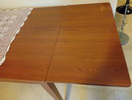 TAVOLO  SALOTTO IN LEGNO LUCIDO