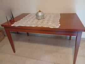 TAVOLO  SALOTTO IN LEGNO LUCIDO