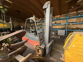 LOTTO 4 - Carrello elevatore Linde 2.500 kg