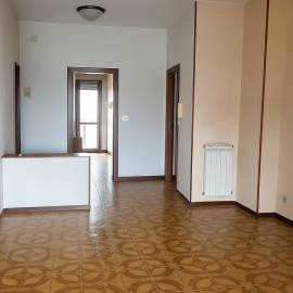 Imperia On. Argini grande appartamento con garage Imperia On. Argini grande appartamento con garage