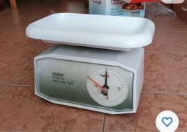 MISTER BABAY BILANCIA PESA NEONATI DAI 0-12 MESI. MISTER BABAY BILANCIA PESA NEONATI DAI 0-12 MESI.