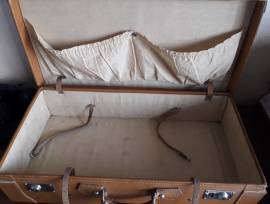 Valige vintage da collezione  in materiali e dimensioni   varie