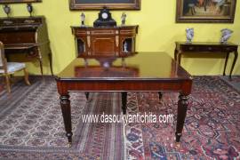 Tavolo da pranzo-riunioni in mogano stile inglese Vittoriano aperto fino a 324 cm.