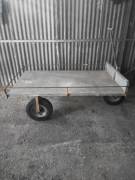 Carretto a tre ruote Carretto a tre ruote