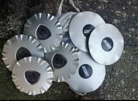 Pneumatici 195/60 R15 88T con cerchio