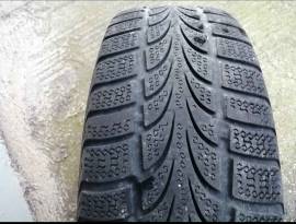 Pneumatici 195/60 R15 88T con cerchio