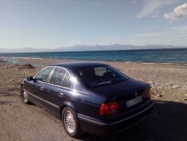 AUTO BMW 523i