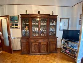 antica credenza doppio corpo