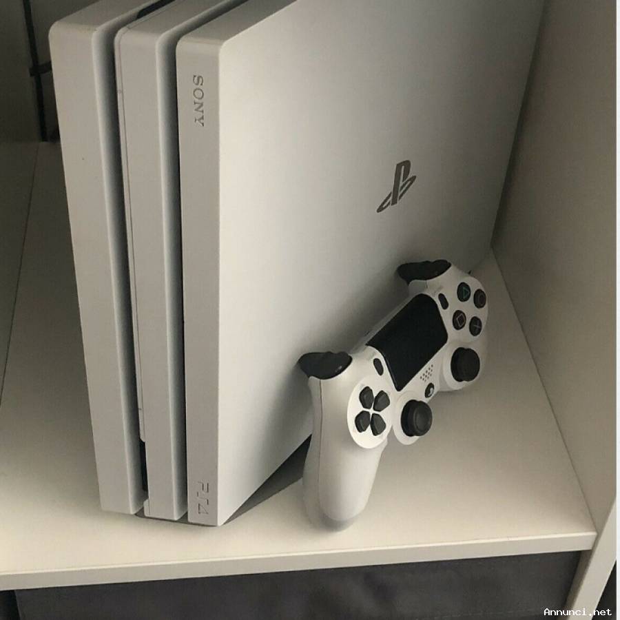 PS4 PRO BIANCA 1TB | Annunci Napoli