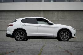 2017 Alfa Romeo Stelvio - 2.0 T AWD B-Tech bianco