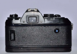 Corpo macchina fotografica 35mm. reflex Nikon F301 (manca una rotellina)