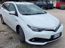 TOYOTA AURIS anno 2016