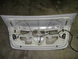 Baule posteriore Chevrolet cruze sedan 4 porte bianco