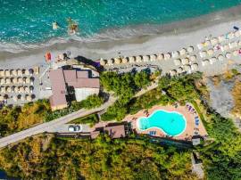 Villa ridente club villaggio sul mare